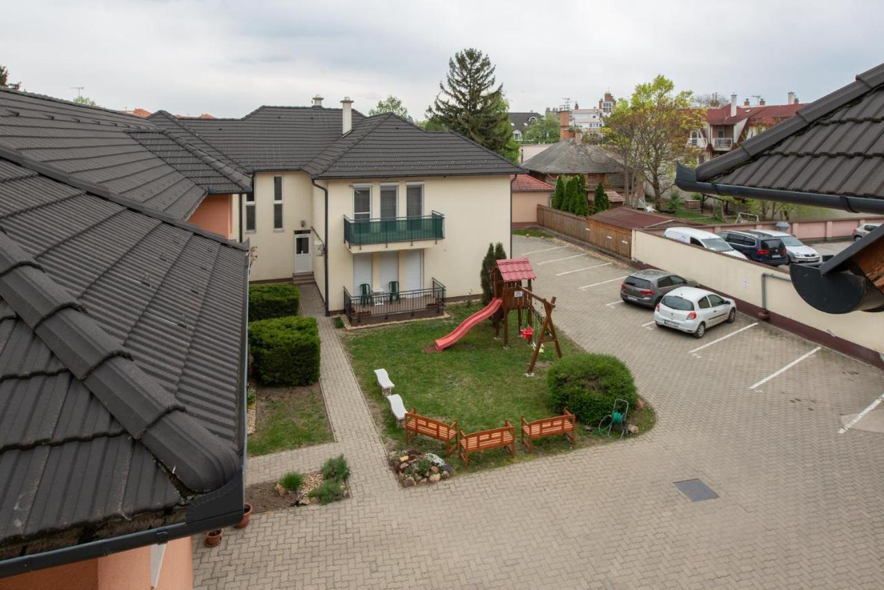Gréta Apartman Hajdúszoboszló Exterior foto